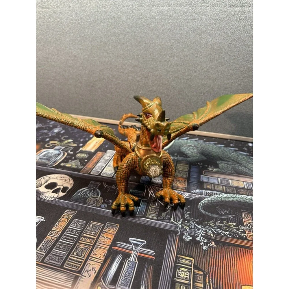 MEGA BLOKS Krystal Wars Orange/Green Dragon With Krystal